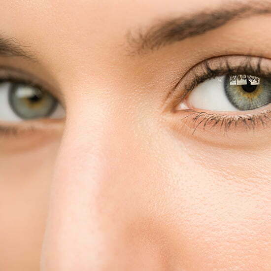 Vitamin A für die Augen Augen einer Frau - Nahaufnahme