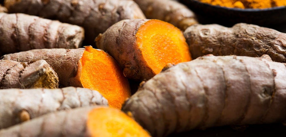 Aufgeschnittene Kurkuma Wurzeln Nahaufnahme